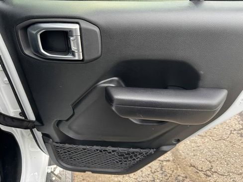 Certified 2018 Jeep Wrangler Unlimited Sport S AWD/4WD image 15