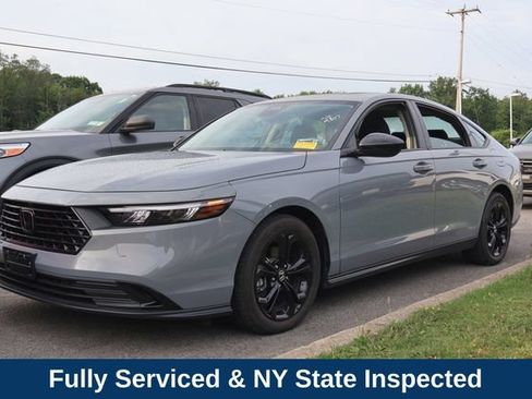 Used 2025 Honda Accord SE image 2