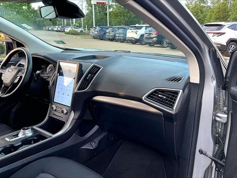 Used 2022 Ford Edge SE w/ Black Appearance Package AWD/4WD image 13