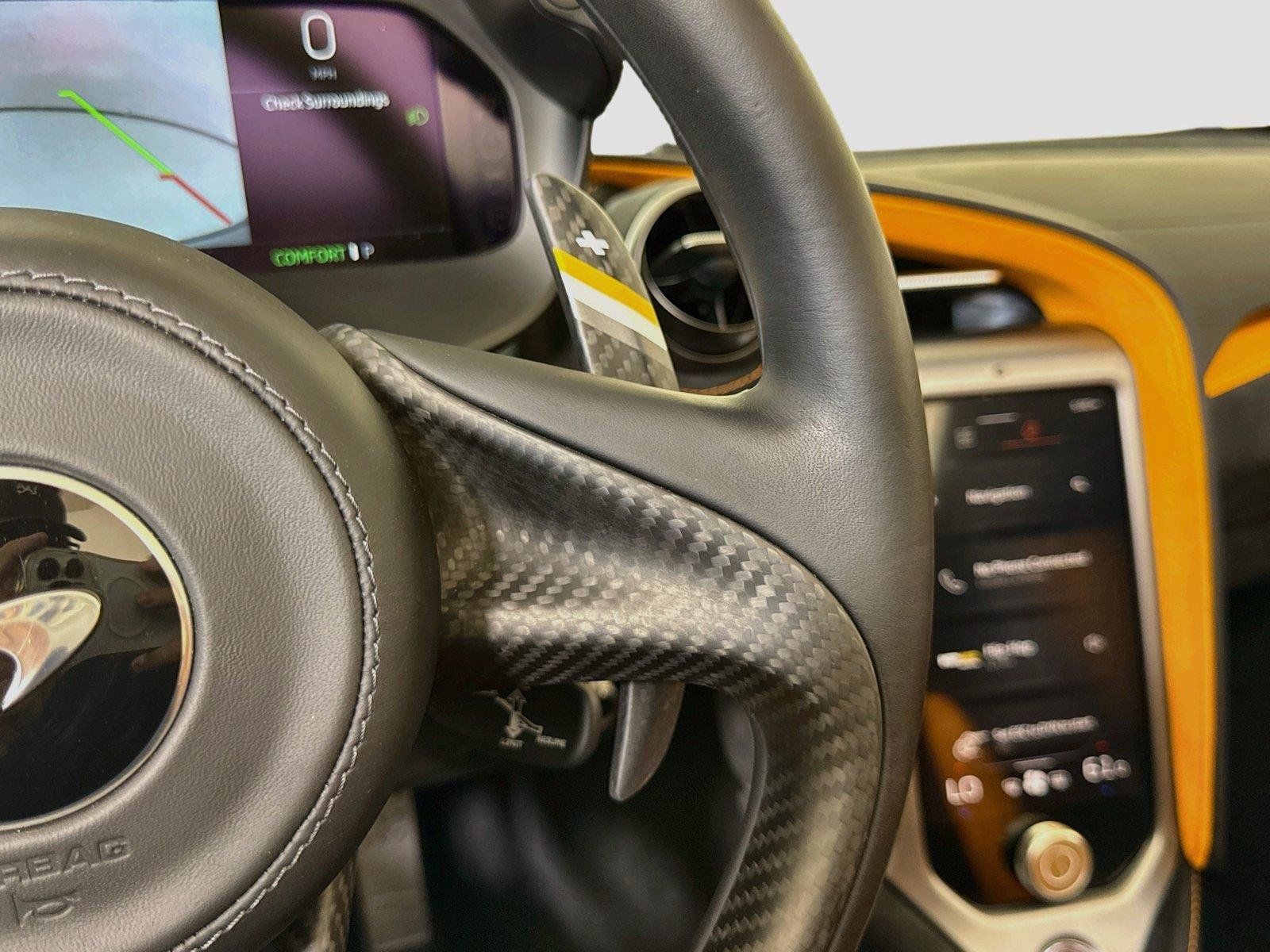 Used 2024 McLaren 750S Spider RWD image 22
