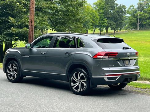 Used 2023 Volkswagen Atlas Cross Sport SEL AWD/4WD image 4