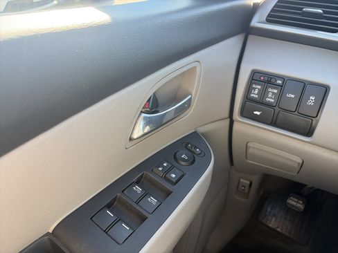 Used 2016 Honda Odyssey EX-L image 28