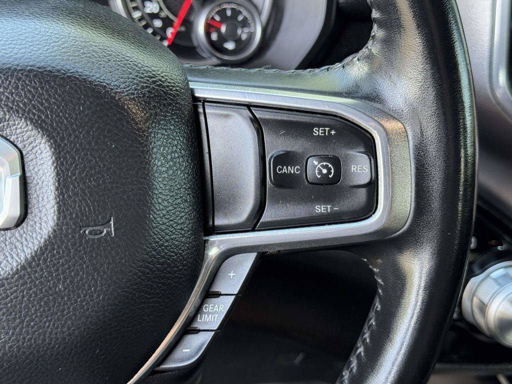 Used 2023 RAM 1500 Laramie AWD/4WD image 13