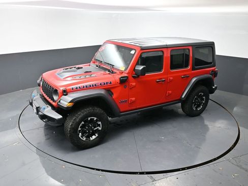 Used 2024 Jeep Wrangler Unlimited Rubicon 4xe image 43