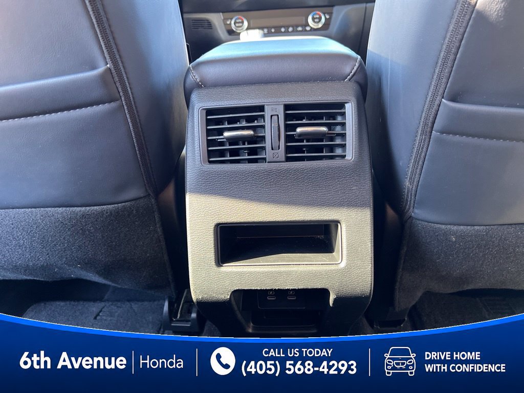Used 2025 Mitsubishi Outlander SE AWD/4WD image 23