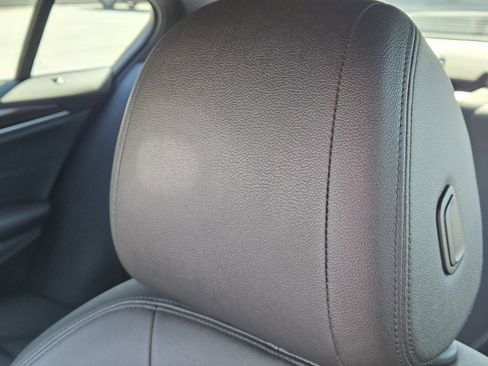 Used 2018 BMW 530i image 17