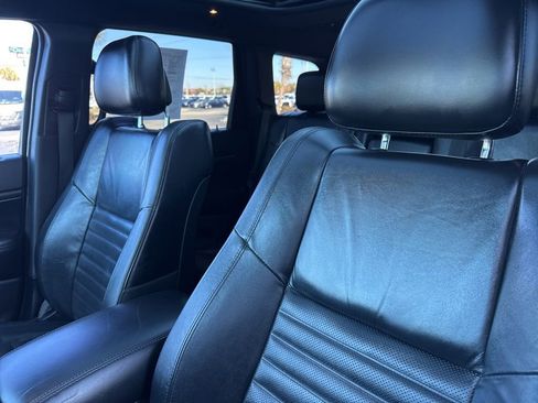 Used 2018 Jeep Grand Cherokee Limited image 11
