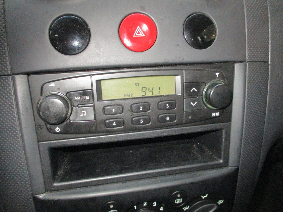 Used 2006 Chevrolet Aveo LS FWD image 31