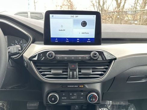 Used 2022 Ford Escape SE FWD image 14