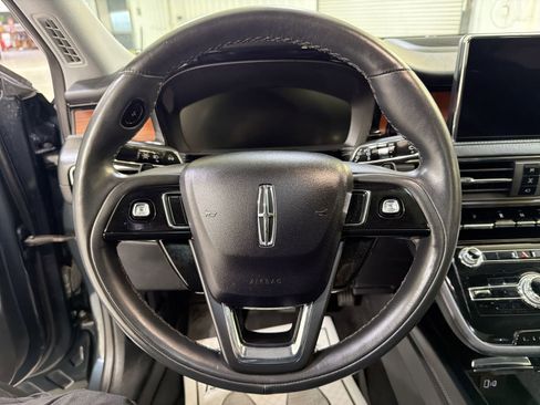 Used 2022 Lincoln Corsair Reserve w/ Equipment Group 201A image 13