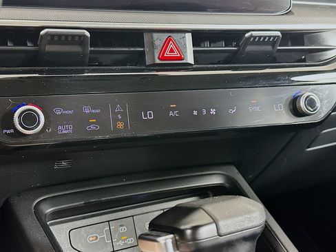 Used 2025 Kia K5 LXS image 23