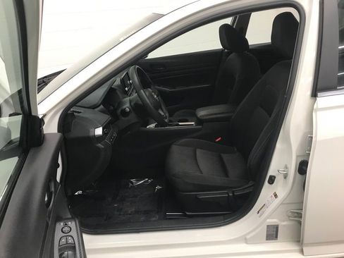 Used 2023 Nissan Altima 2.5 S image 12