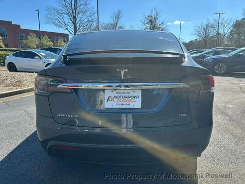 Used 2018 Tesla Model X 100D image 5