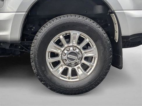 Used 2022 Ford F350 Limited image 23