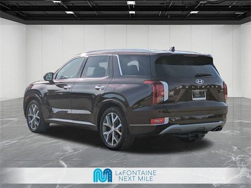 Used 2022 Hyundai Palisade Limited image 3