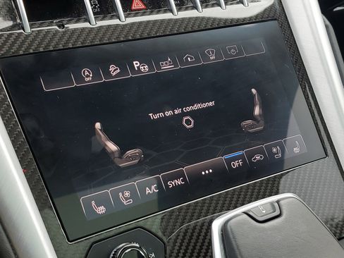 Used 2021 Lamborghini Urus image 35