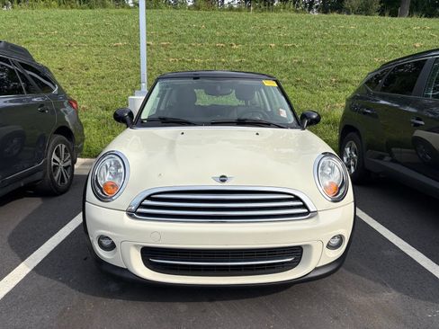 Used 2013 MINI Cooper Hardtop FWD image 2
