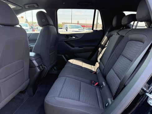 Used 2026 Chevrolet Equinox LT AWD/4WD image 12