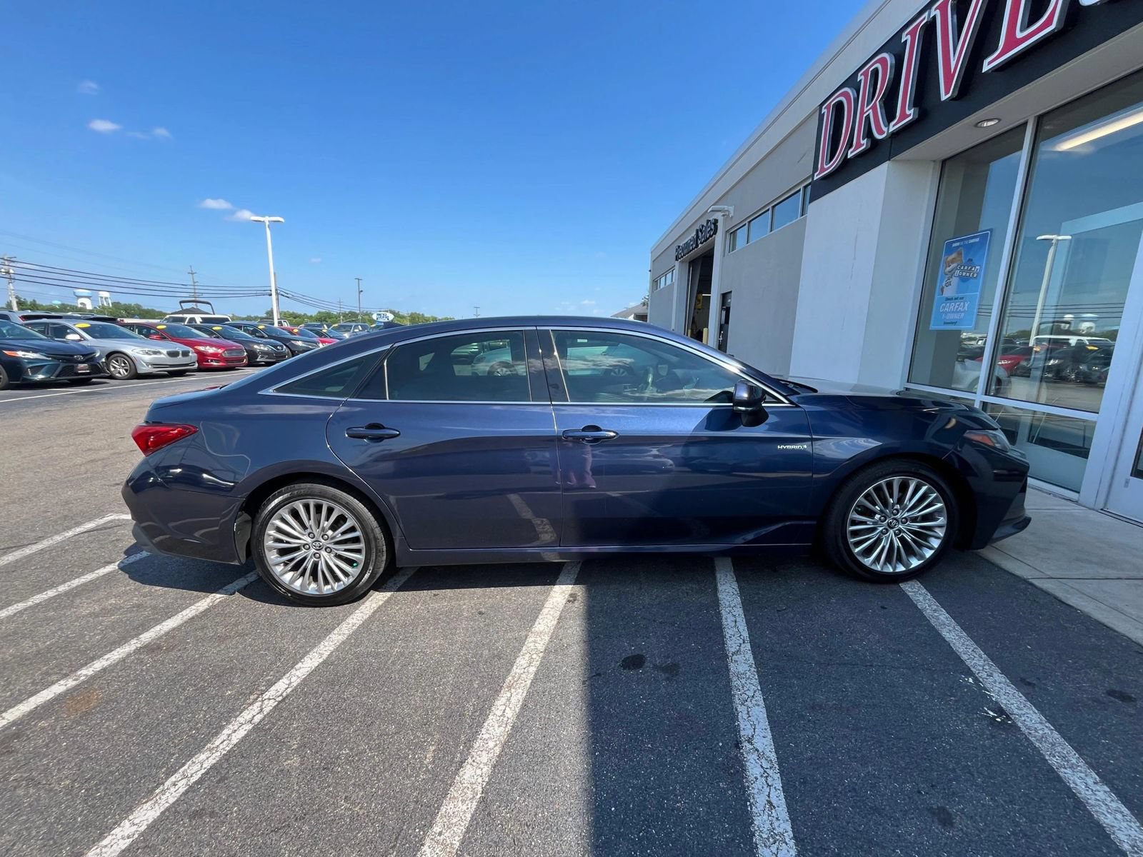 Used 2019 Toyota Avalon Limited w/ Advanced Safety Package FWD image 11