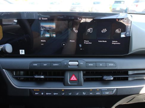 New 2025 Kia K4 LXS image 12