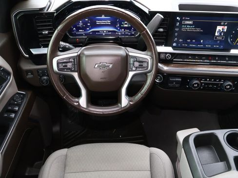 Used 2022 Chevrolet Silverado 1500 RST w/ Z71 Off-Road Package image 11