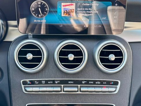 Used 2020 Mercedes-Benz C 300 4MATIC Sedan image 14