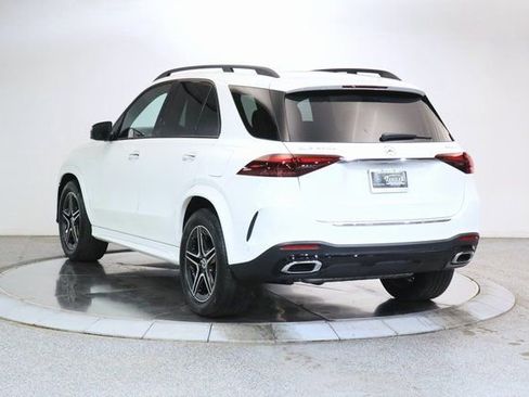 Certified 2025 Mercedes-Benz GLE 450e 4MATIC image 2