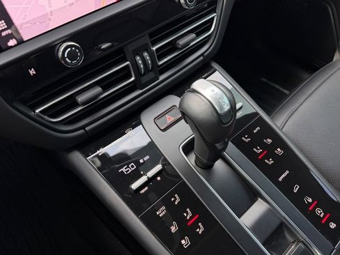 Certified 2023 Porsche Macan GTS AWD/4WD image 13