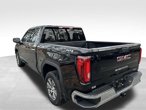 Used 2025 GMC Sierra 1500 SLT image 3