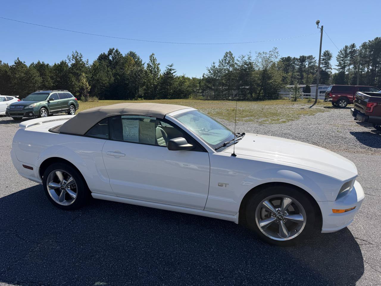 Used 2006 Ford Mustang GT RWD image 3