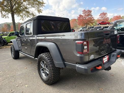 Used 2024 Jeep Gladiator Mojave w/ Convenience Group image 7