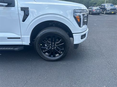 New 2025 Ford F150 Lariat w/ Equipment Group 501A Mid image 11