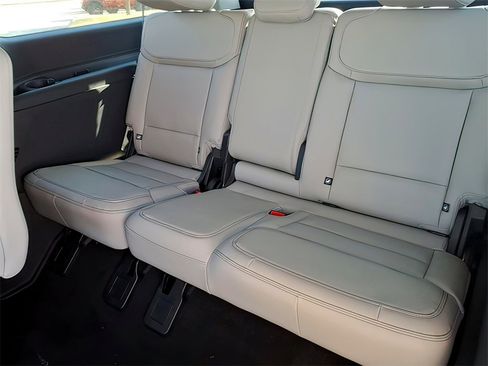 New 2025 Ford Expedition Max Active image 17