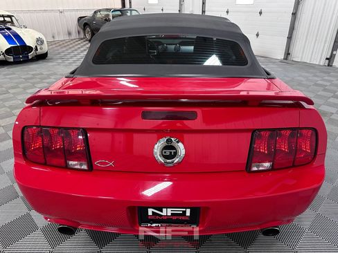 Used 2006 Ford Mustang GT Premium RWD image 17