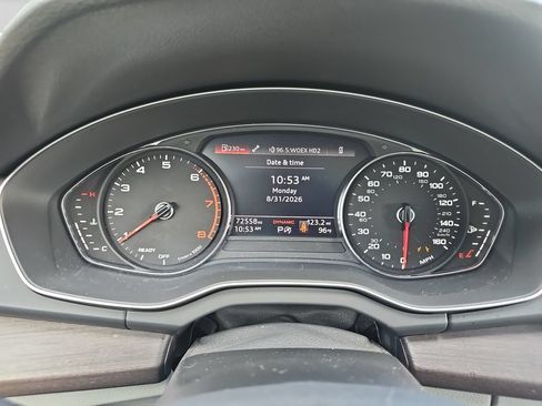 Used 2022 Audi Q5 2.0T Premium w/ Convenience Package AWD/4WD image 25