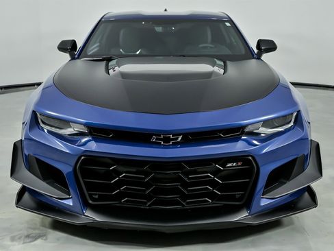 Used 2021 Chevrolet Camaro ZL1 image 5