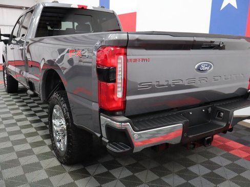 Used 2024 Ford F350 Lariat w/ Lariat Ultimate Package AWD/4WD image 12