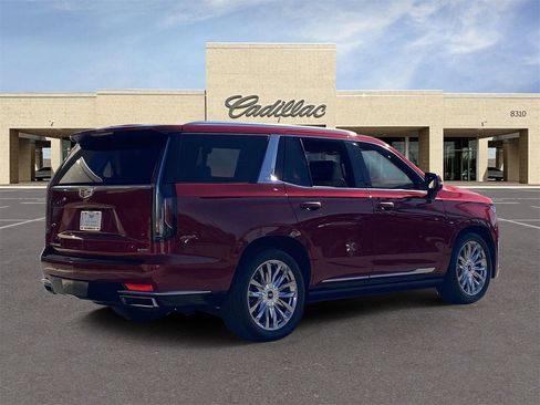 Used 2024 Cadillac Escalade Premium Luxury w/ Performance Package image 5