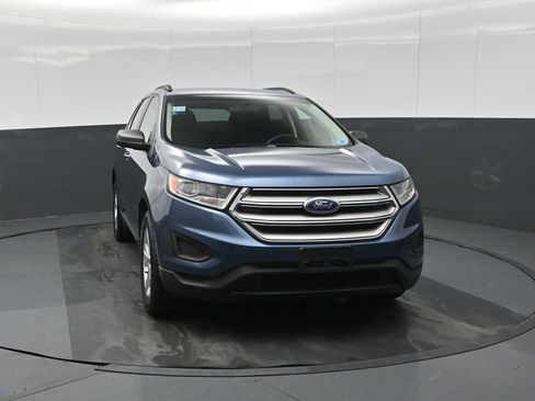 Used 2018 Ford Edge SE image 1