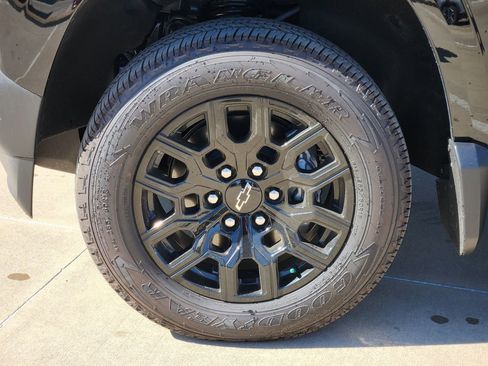 New 2026 Chevrolet Colorado W/T w/ WT Custom Package image 9