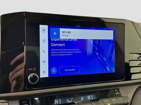 Used 2025 Toyota Camry LE image 22