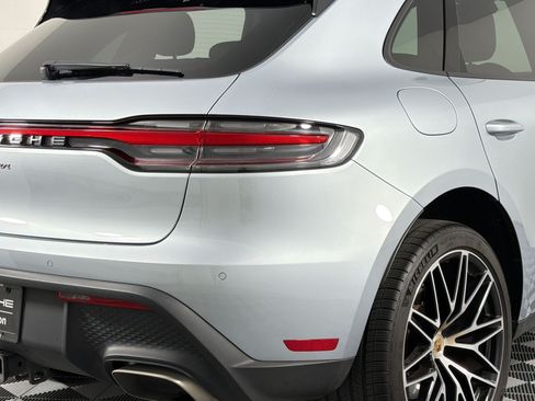 Certified 2024 Porsche Macan AWD/4WD image 10