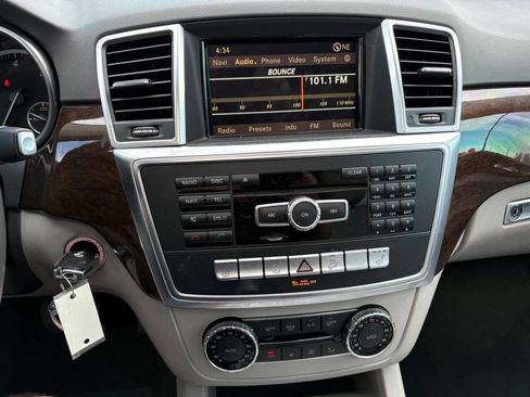 Used 2012 Mercedes-Benz ML 350 ML 350 BlueTEC AWD 4MATIC 4dr image 19