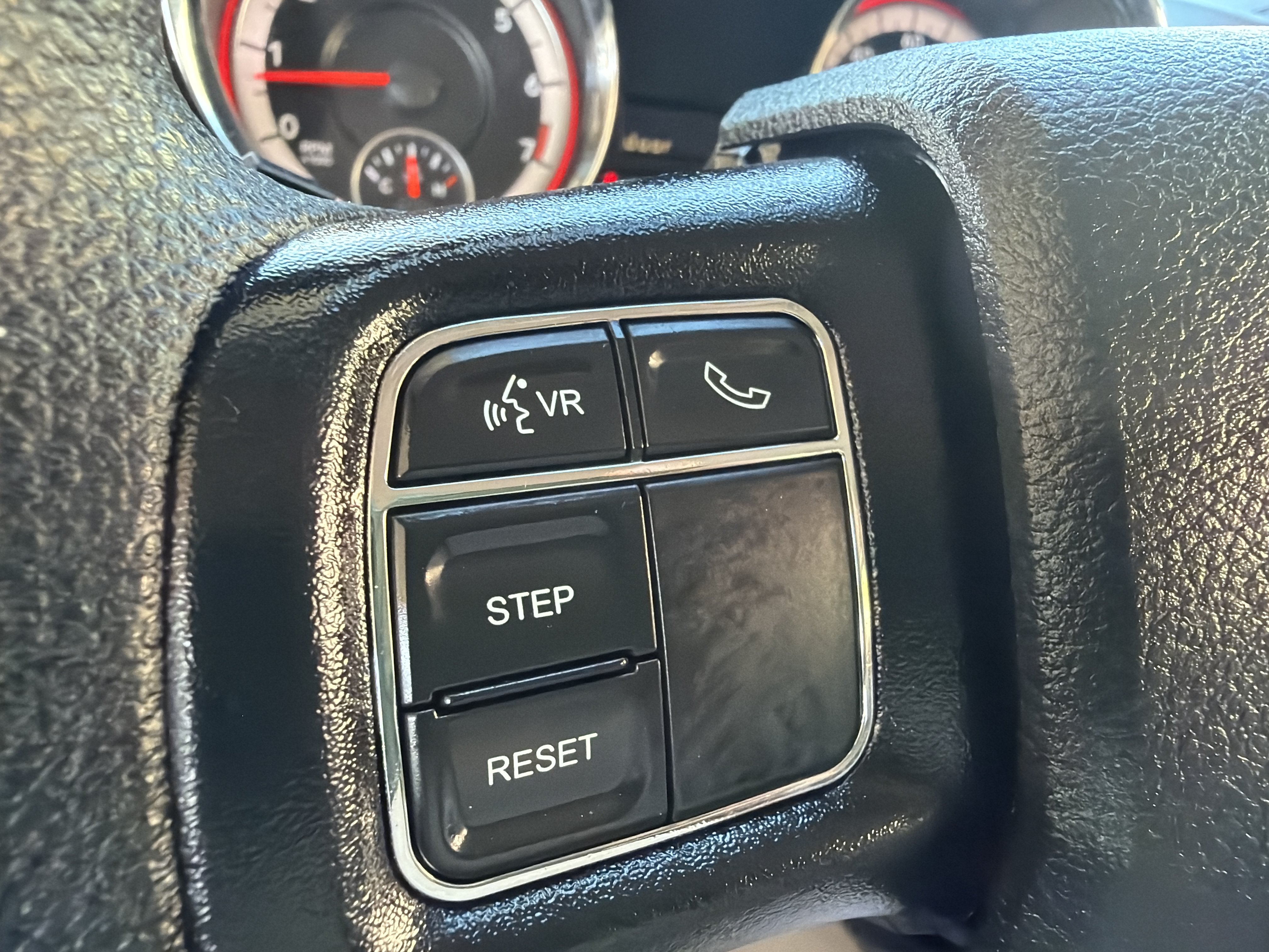 Used 2018 Dodge Grand Caravan SE w/ UConnect Hands-Free Group FWD image 29
