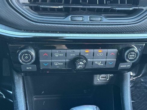 Used 2024 Jeep Compass Trailhawk AWD/4WD image 20