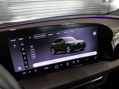 New 2026 Audi SQ5 Premium Plus AWD/4WD image 25