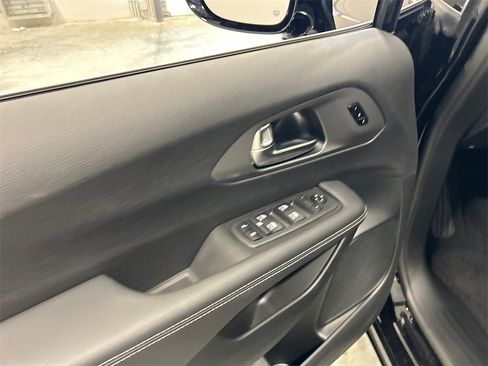 New 2025 Chrysler Pacifica Select image 14