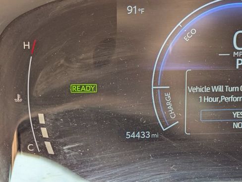 Used 2025 Toyota Camry LE FWD image 21