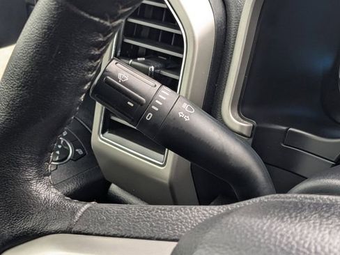 Used 2020 Ford F150 Lariat image 23