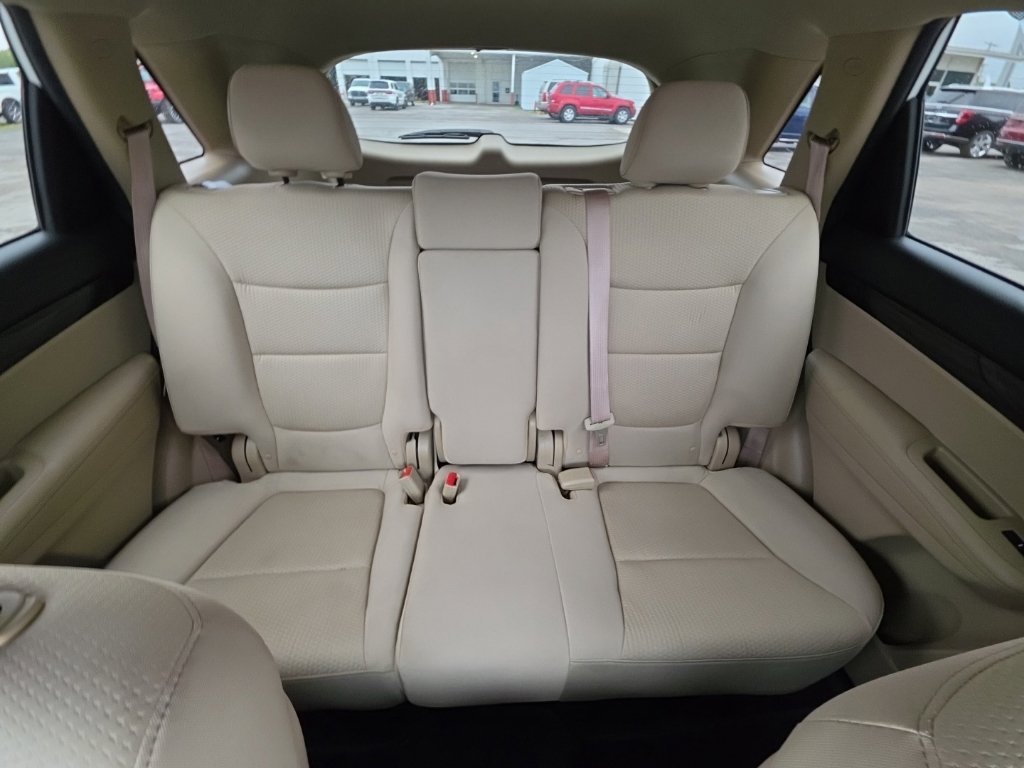 Used 2013 Kia Sorento LX w/ Convenience Pkg FWD image 32